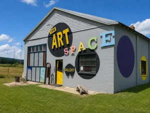 Art Space on 211 in Luray, Virginia