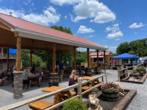 West Main Market in Luray, Virginia